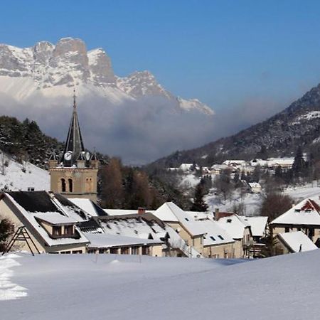 Petit Studio Mansarde 18 M2 Avec Navette Gratuit Aux Pistes De Ski Gresse-en-Vercors Zewnętrze zdjęcie