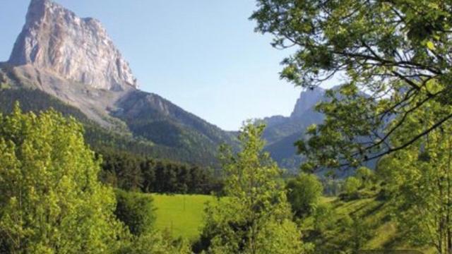 Petit Studio Mansarde 18 M2 Avec Navette Gratuit Aux Pistes De Ski Gresse-en-Vercors Zewnętrze zdjęcie